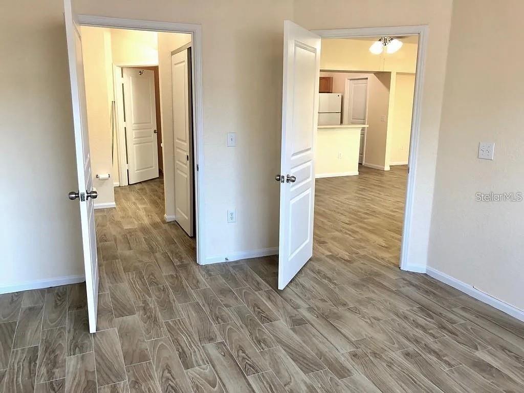 OXFORD PLACE AT TAMPA PALMS A CONDO - Residential