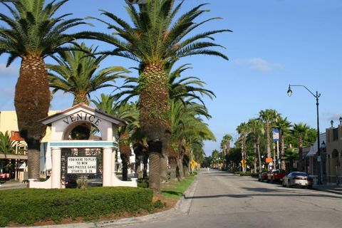 A home in VENICE