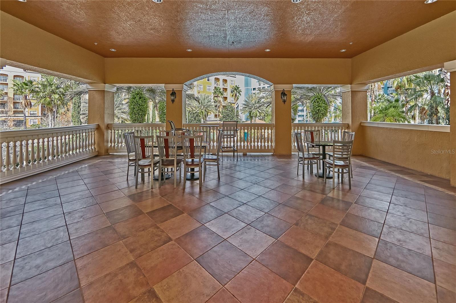 FLORIDAYS ORLANDO RESIDENCE - Residential