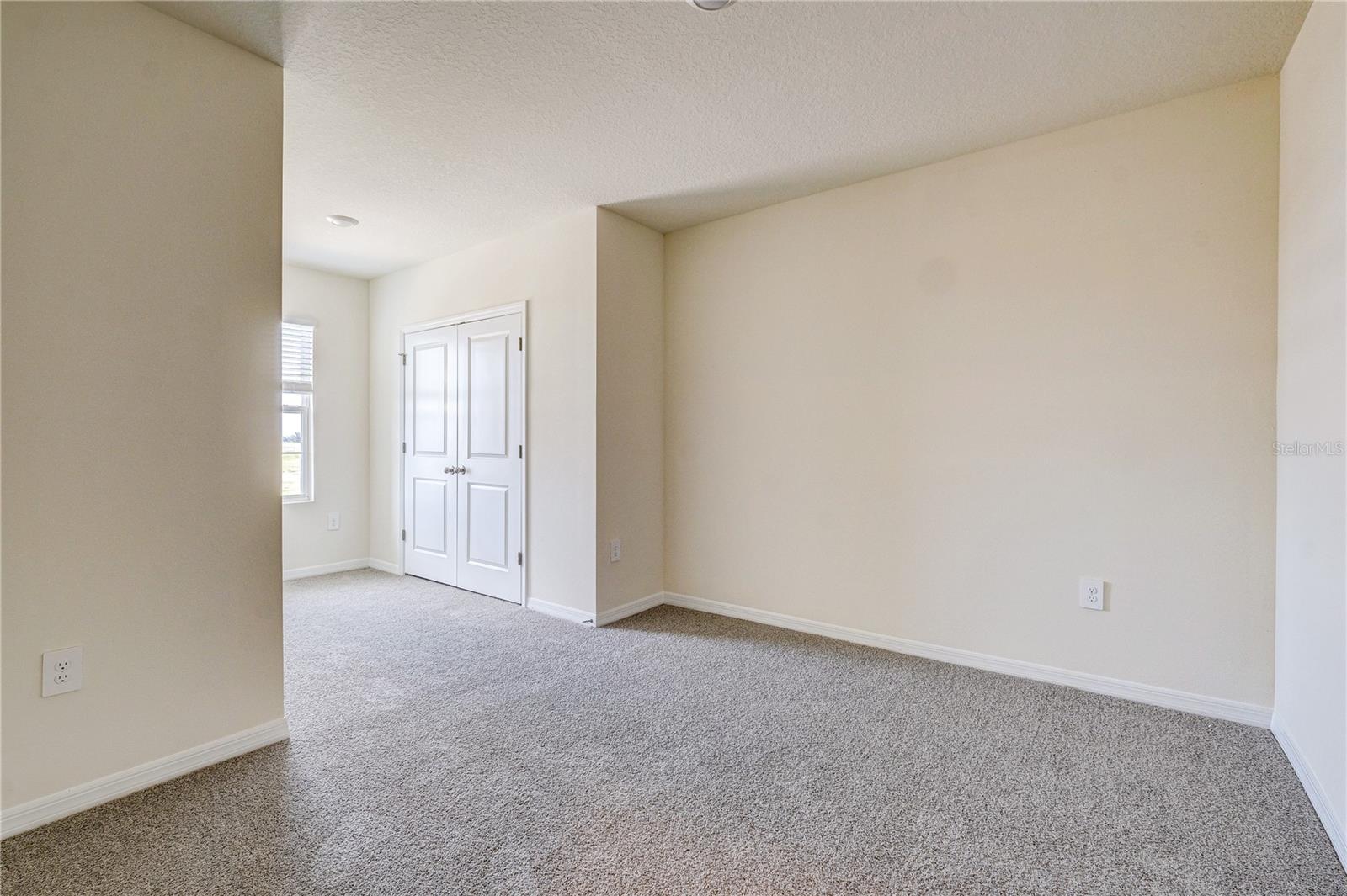 STAR FARMS AT LAKEWOOD RANCH - Residential Lease