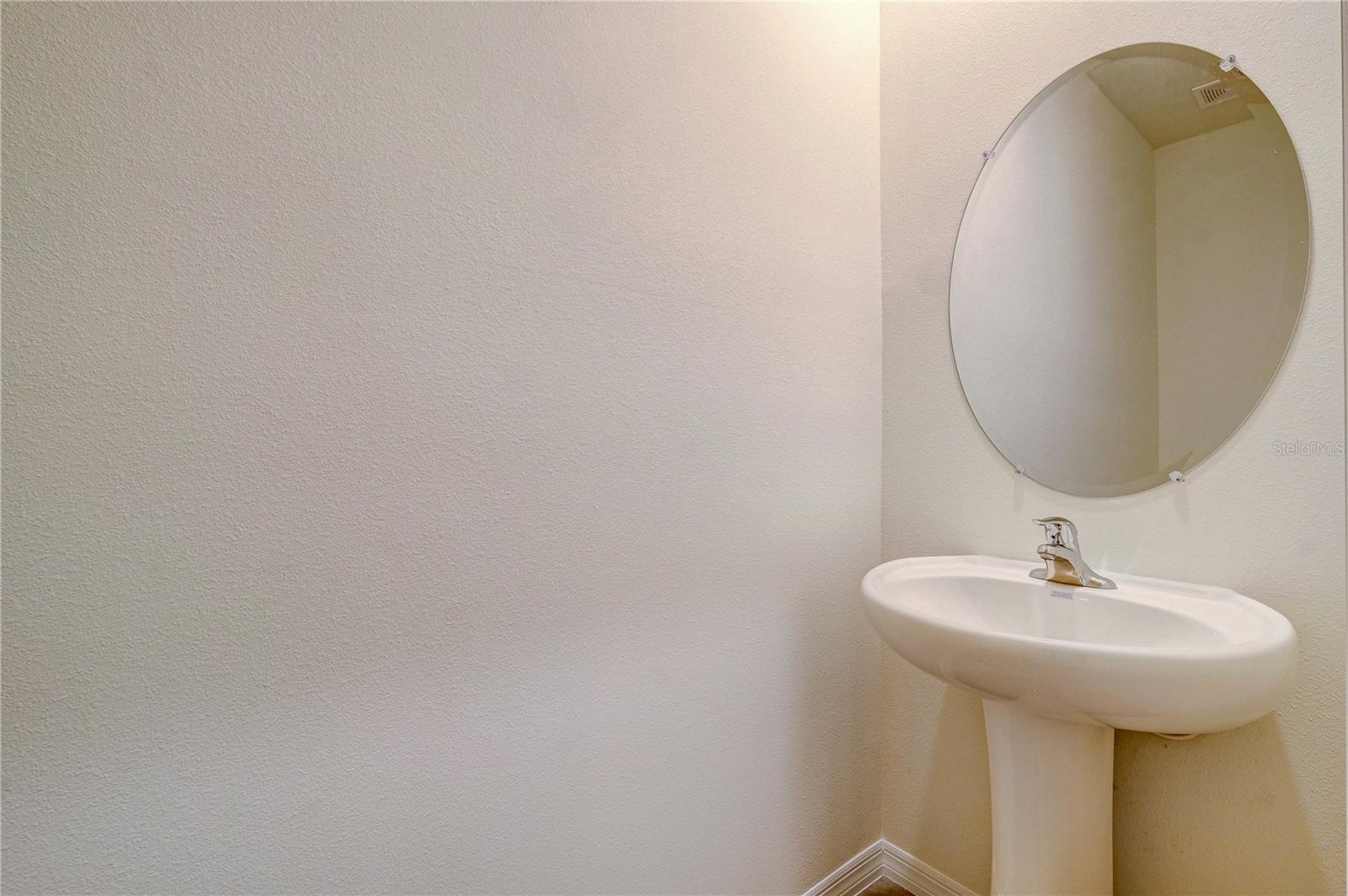 STAR FARMS AT LAKEWOOD RANCH - Residential Lease