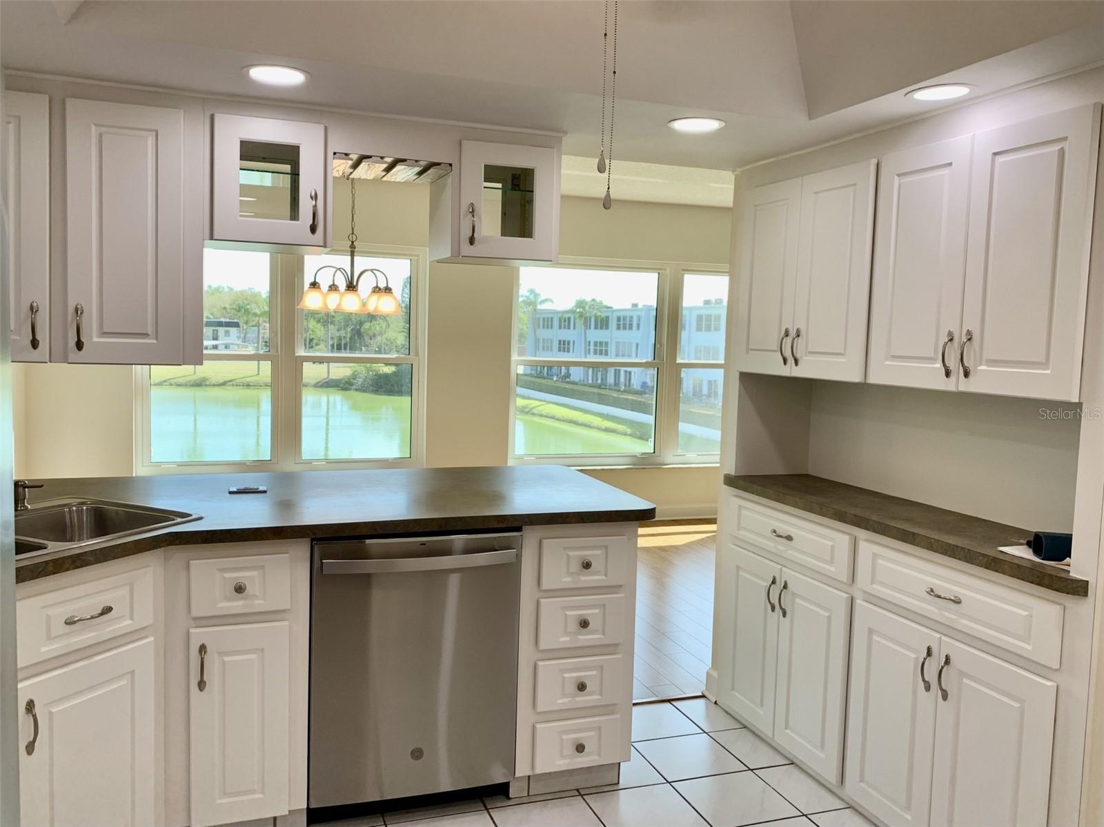 1655 S HIGHLAND AVENUE I286