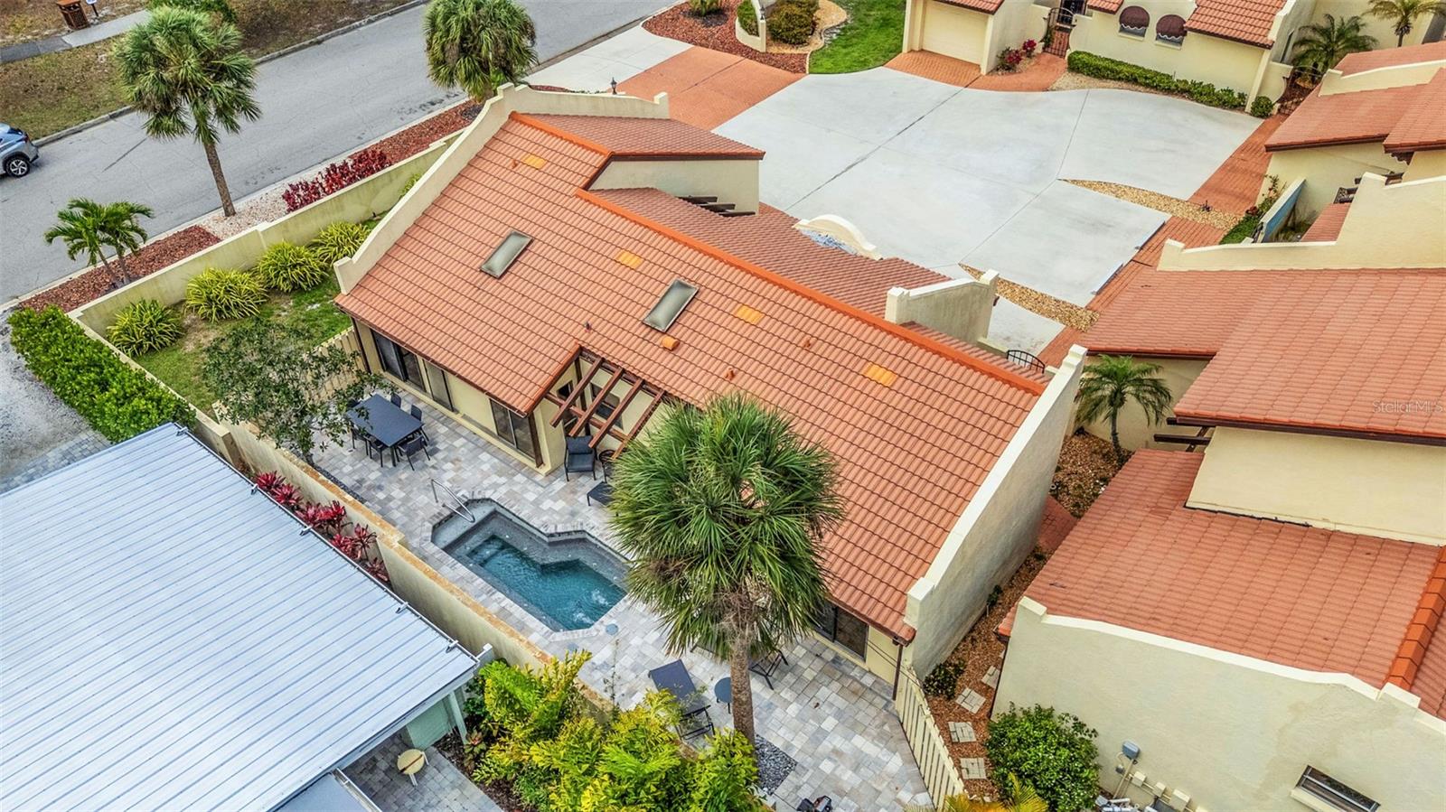 FOUR HUNDRED FORTY PLACE - Residential