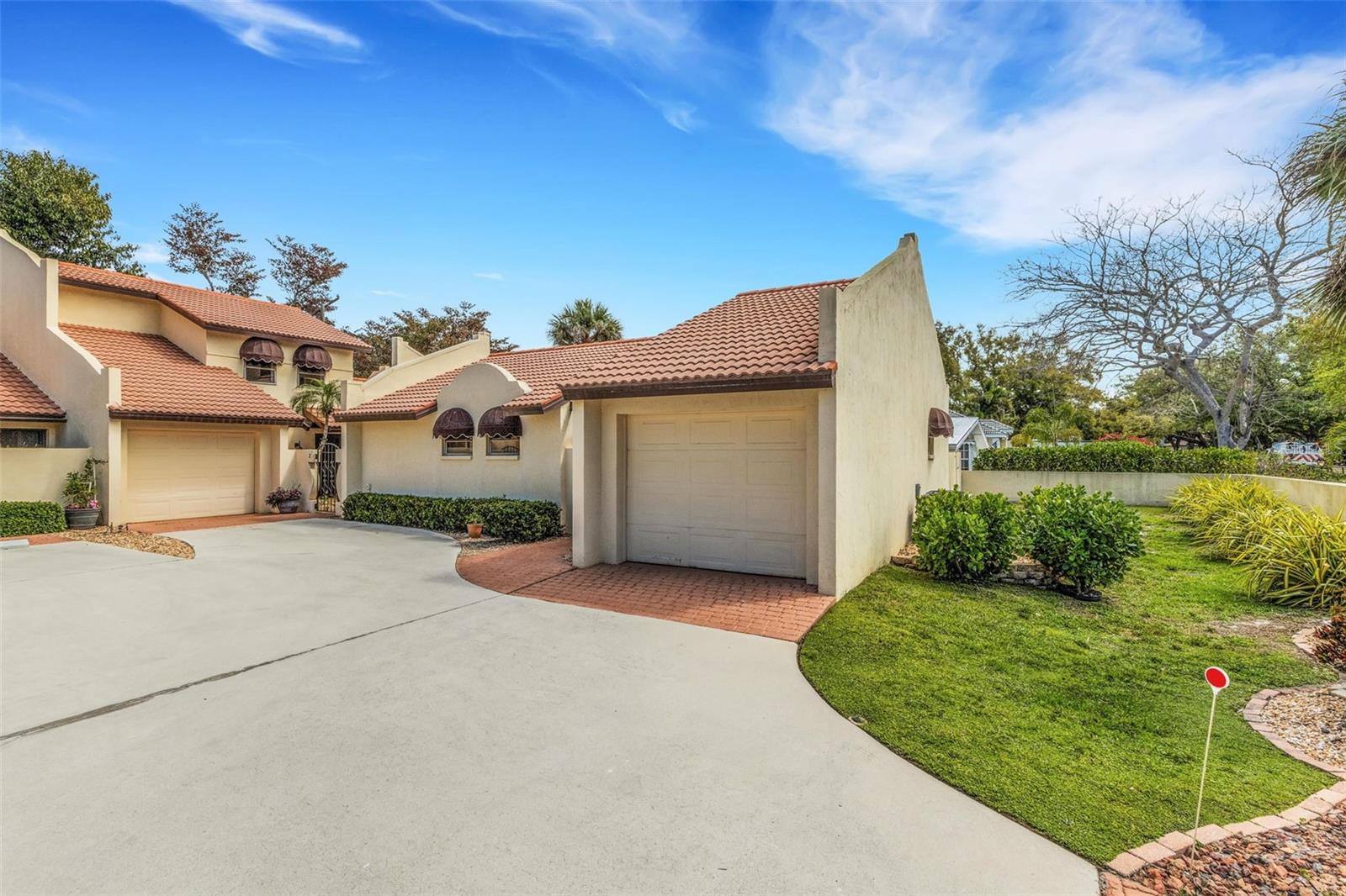 FOUR HUNDRED FORTY PLACE - Residential