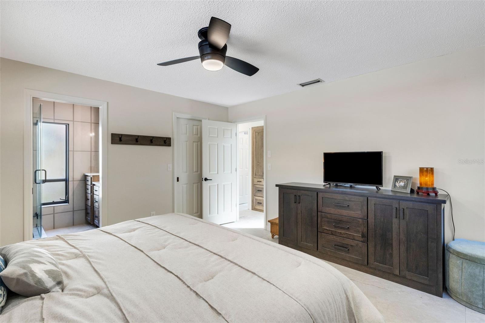 FOUR HUNDRED FORTY PLACE - Residential