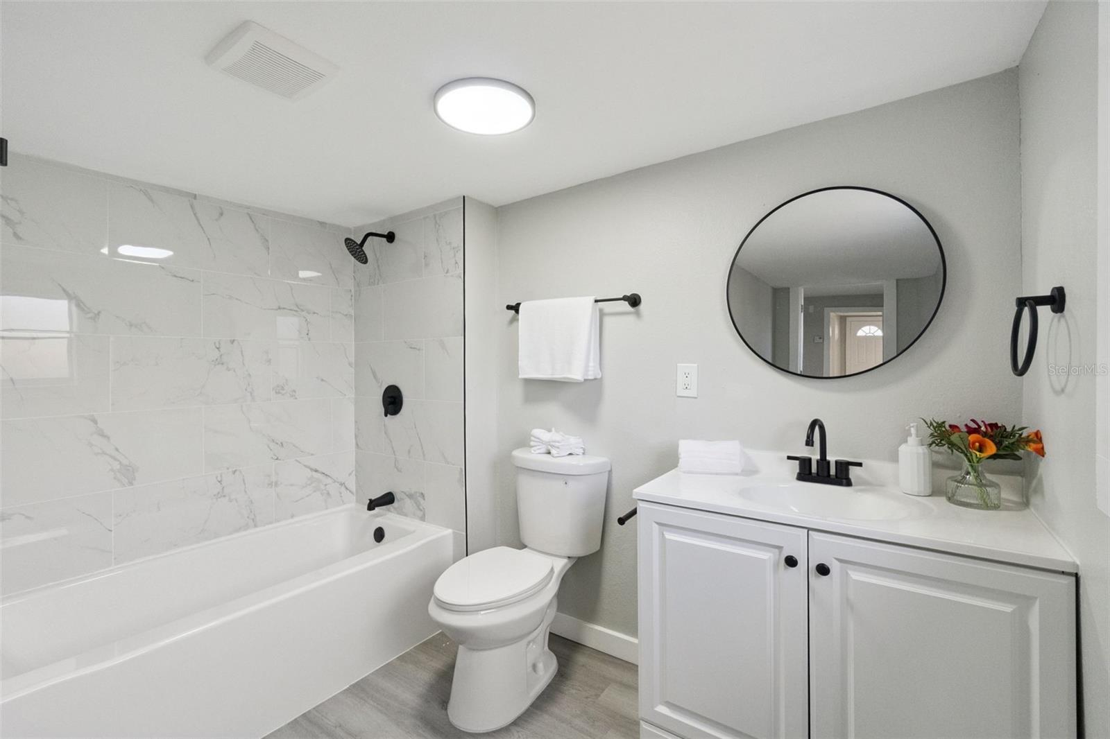 C W DOOPS - Residential Lease