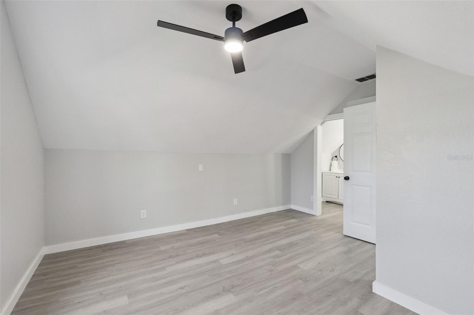 C W DOOPS - Residential Lease