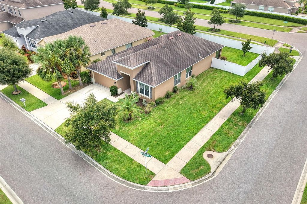 Photo of 7101 Nightshade Drive, Riverview, FL 33578 (MLS # L4954910)