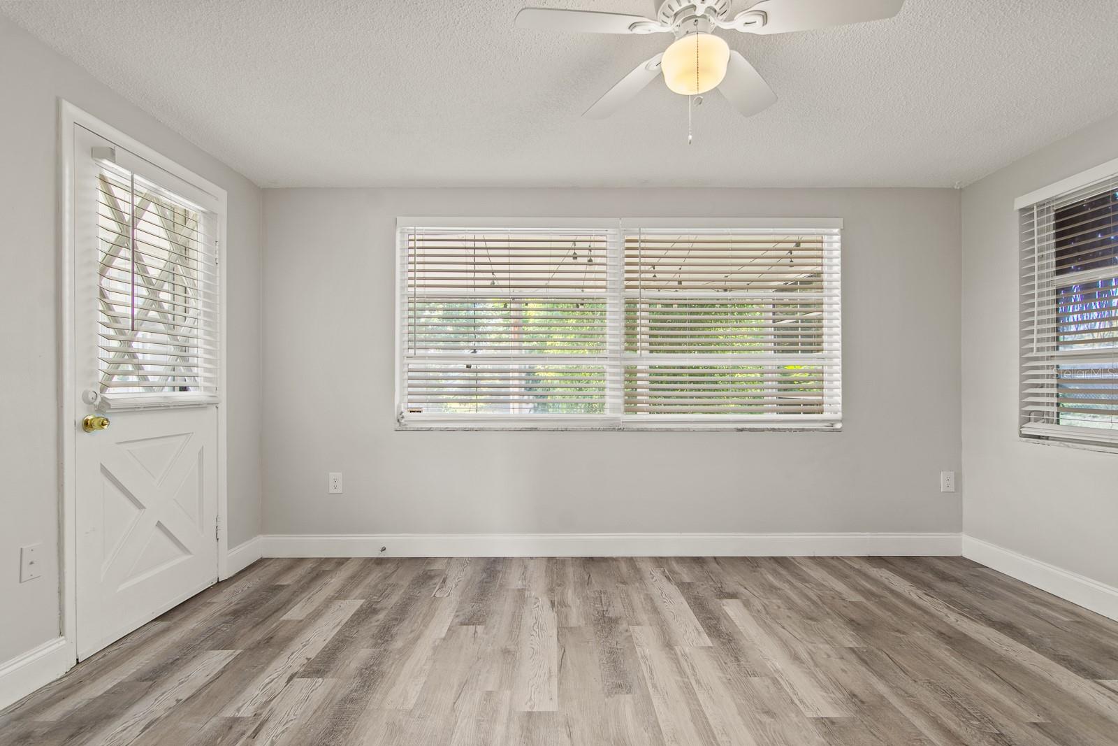 HOLIDAY HILL - Residential