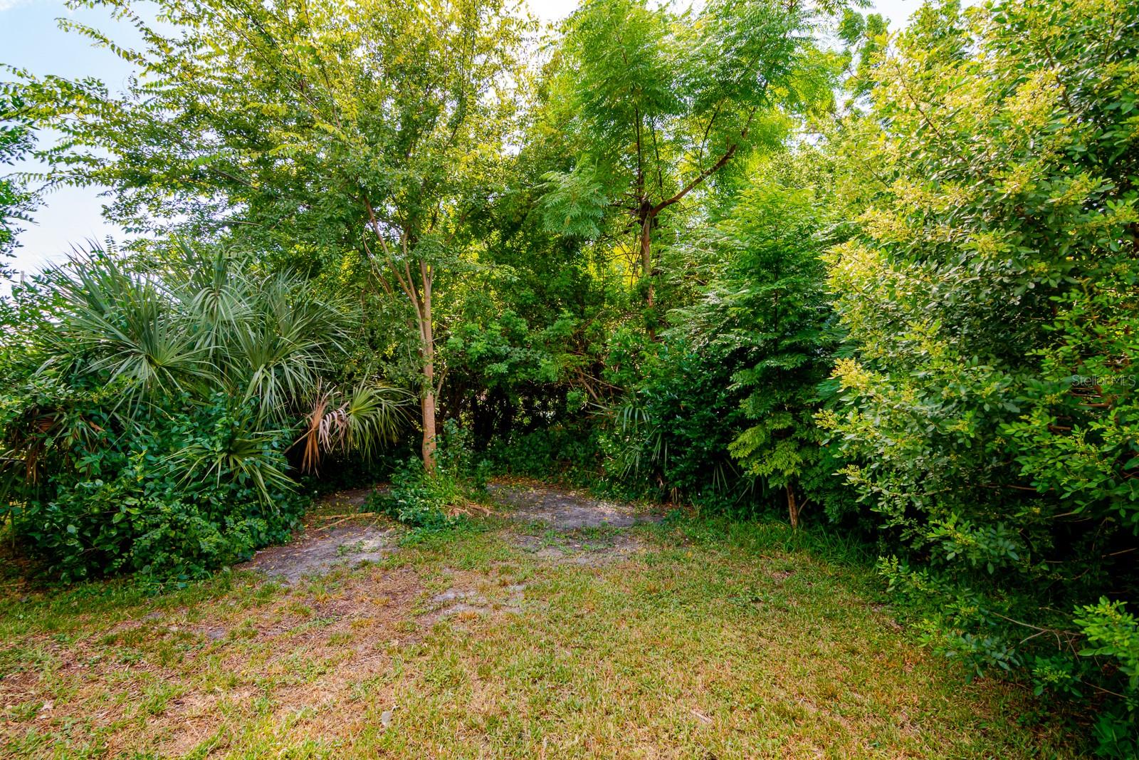 HOLIDAY HILL - Residential