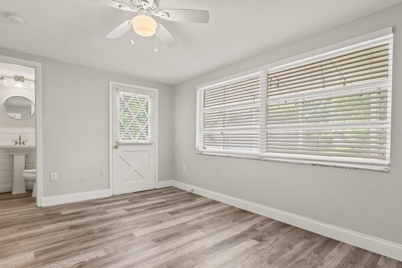 HOLIDAY HILL - Residential