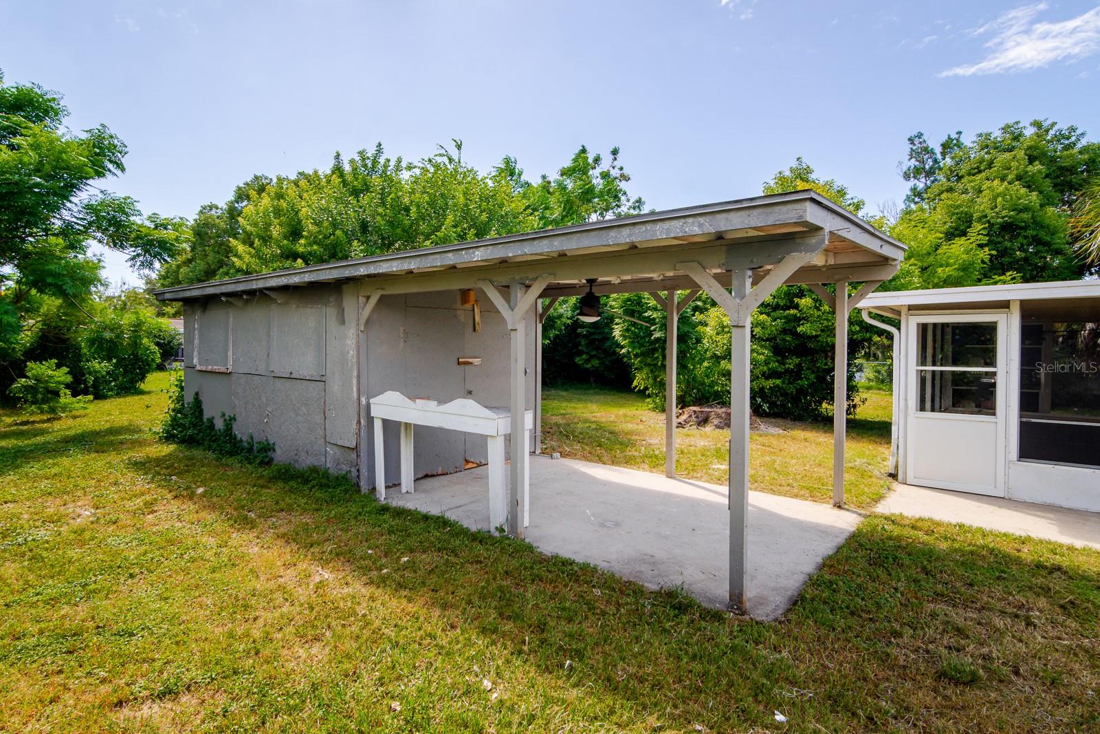 HOLIDAY HILL - Residential