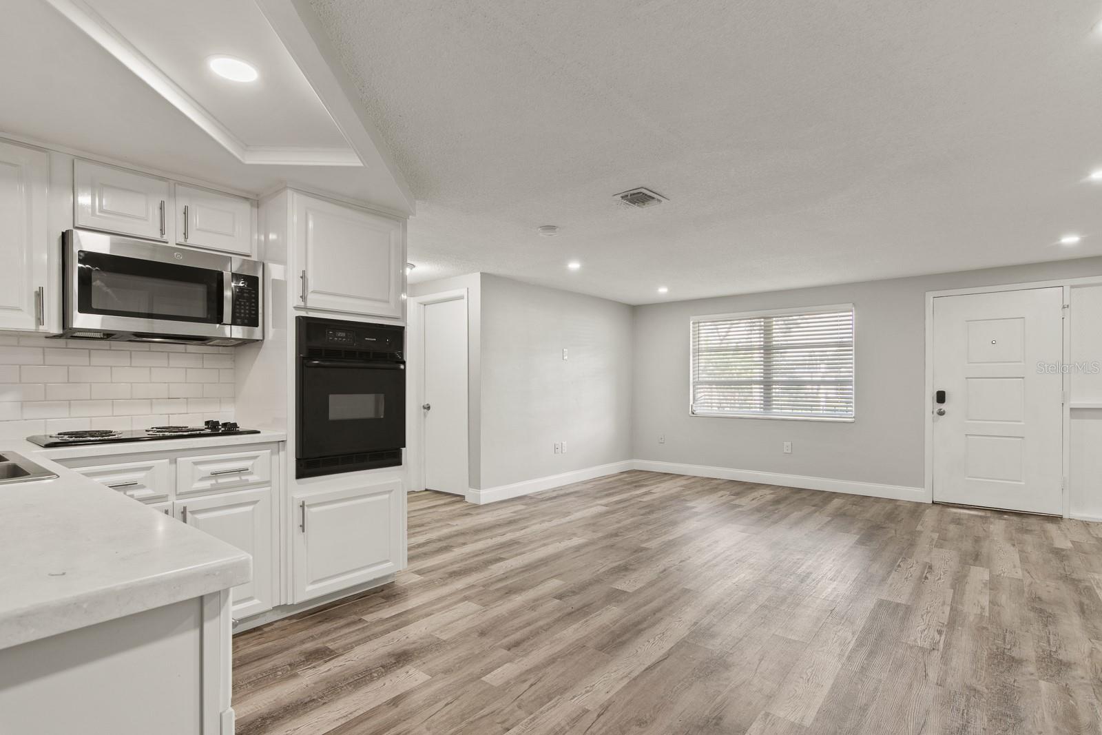 HOLIDAY HILL - Residential