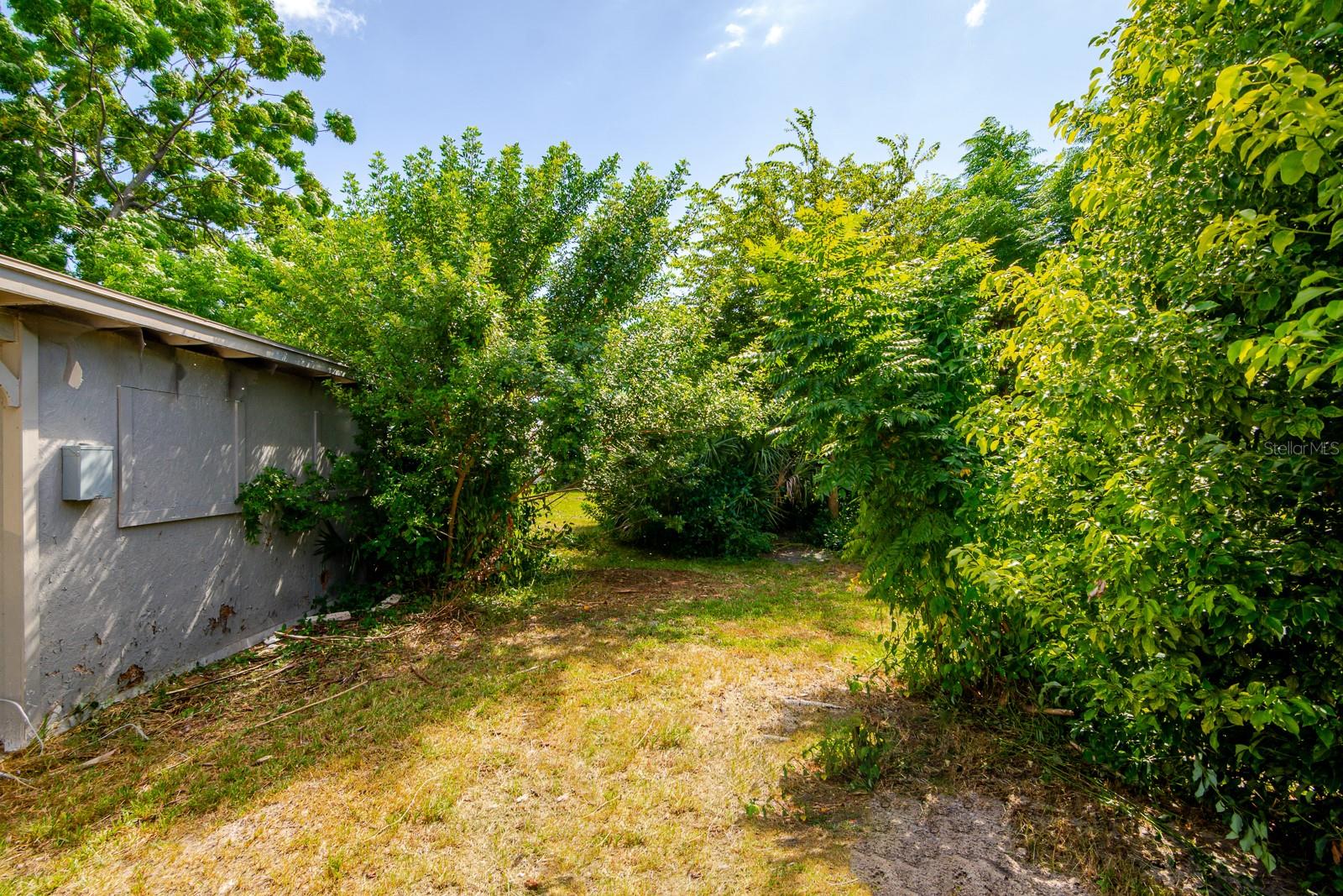 HOLIDAY HILL - Residential