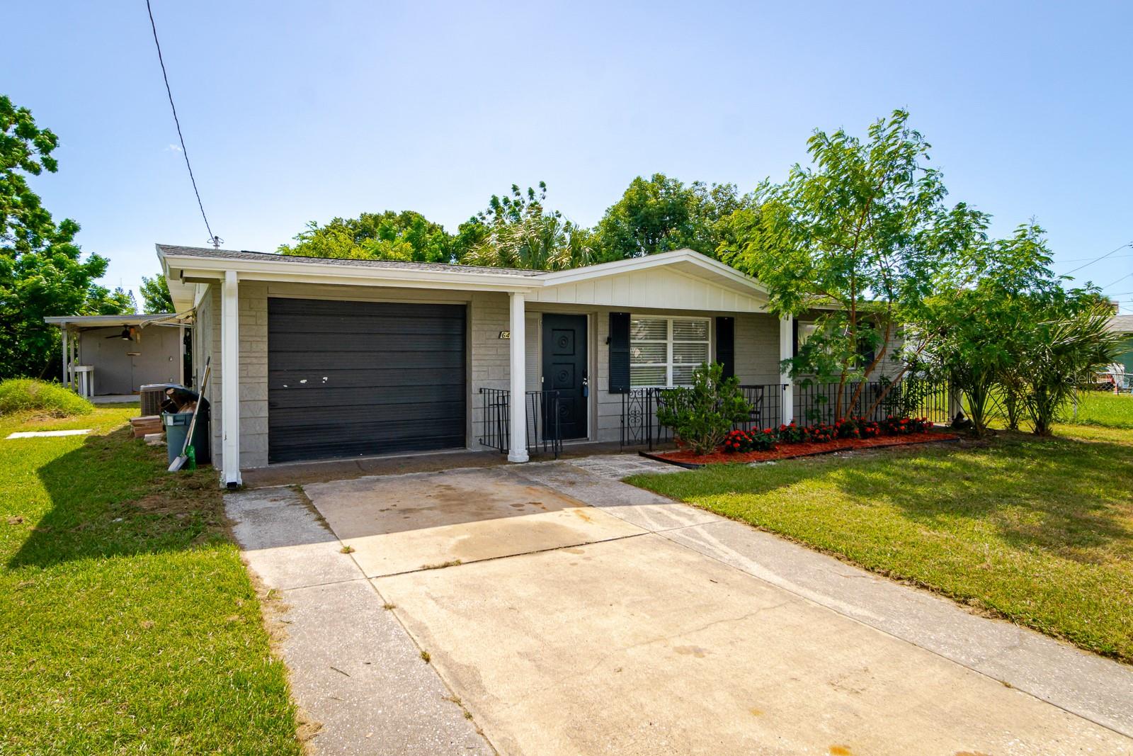HOLIDAY HILL - Residential