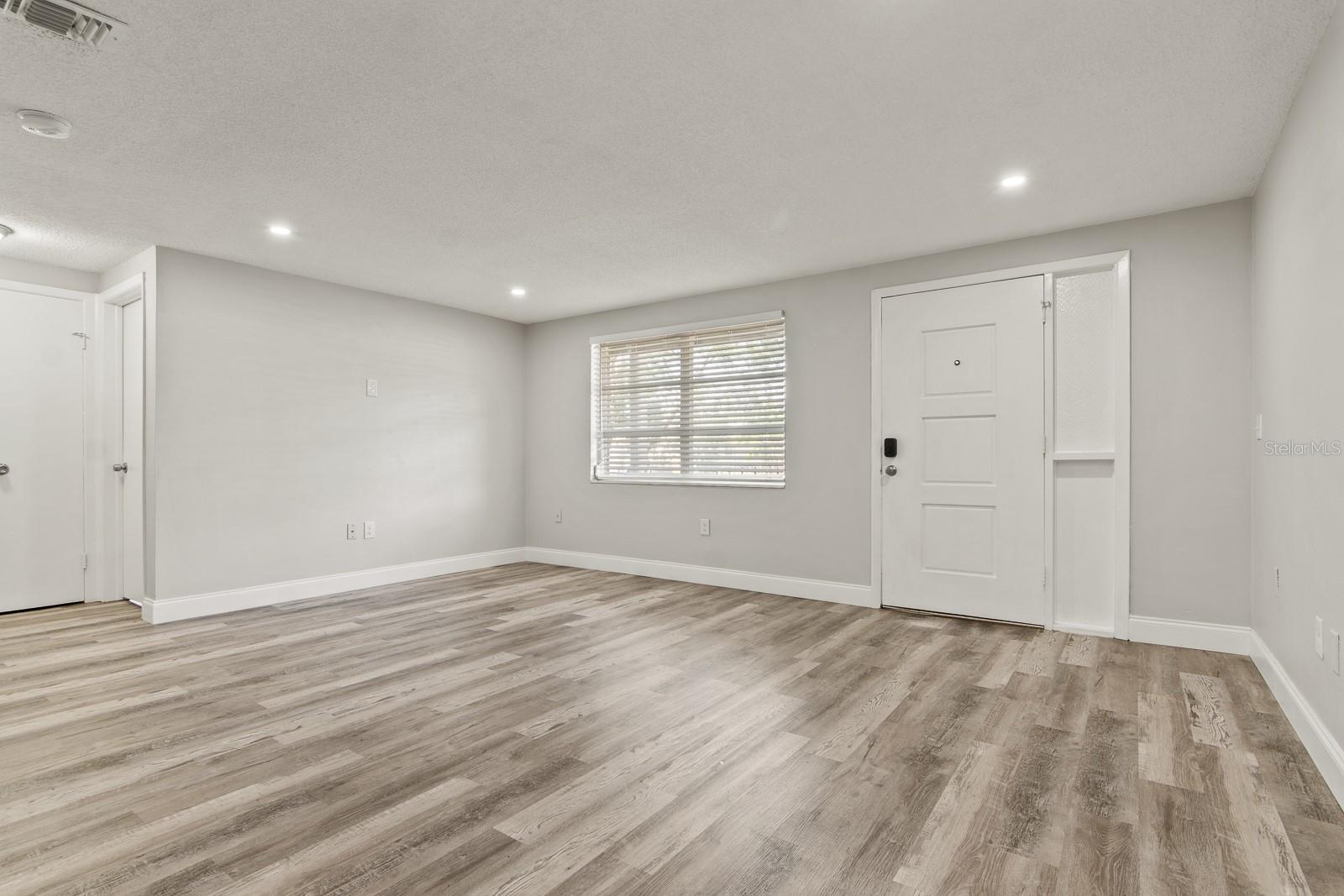 HOLIDAY HILL - Residential