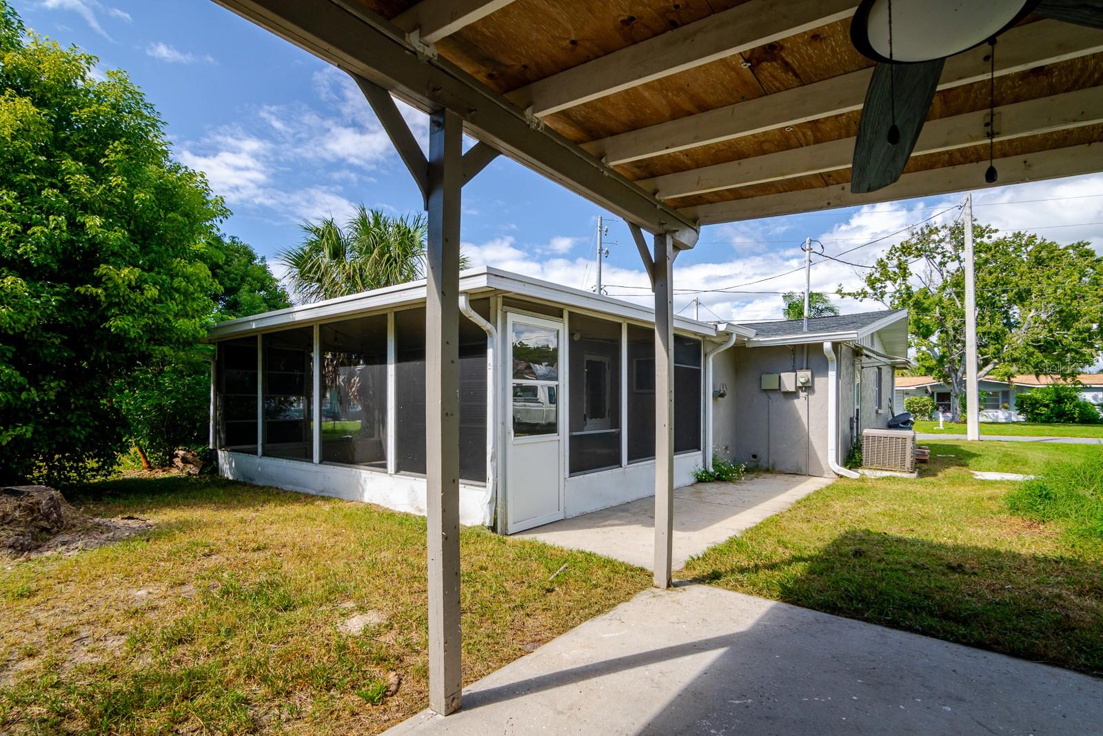 HOLIDAY HILL - Residential