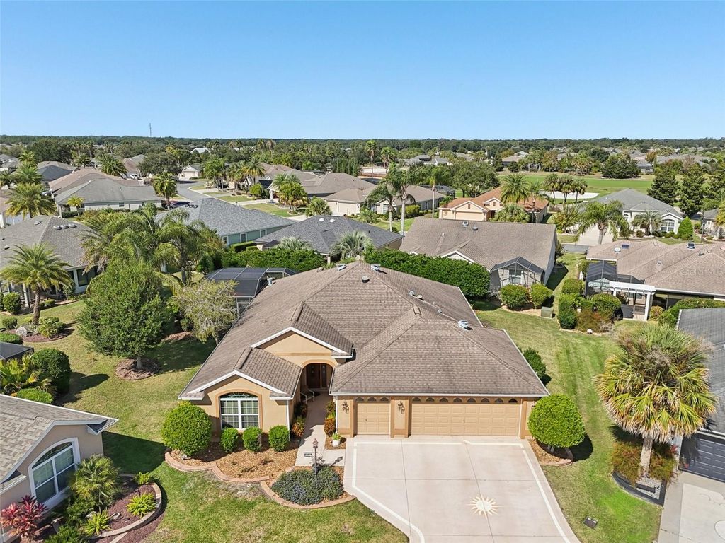 Photo of 2004 Royal Elm Road, The Villages, FL 32162 (MLS # G5104293)