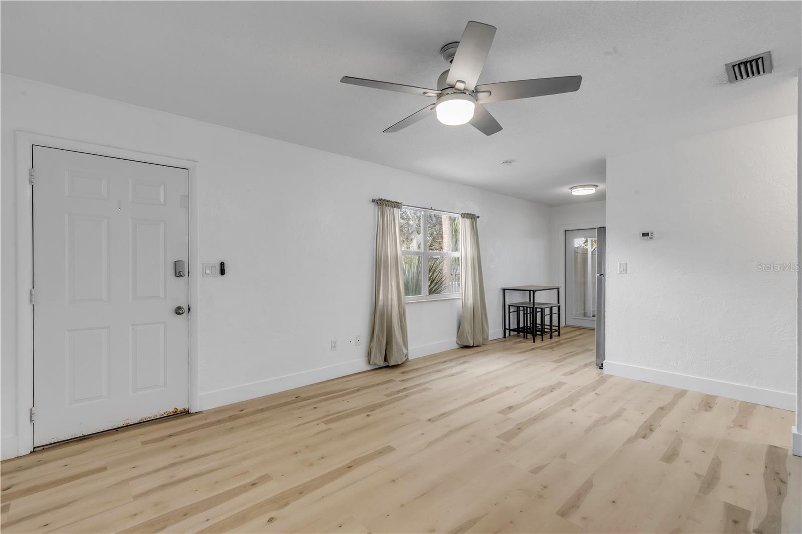 COOPER - Residential