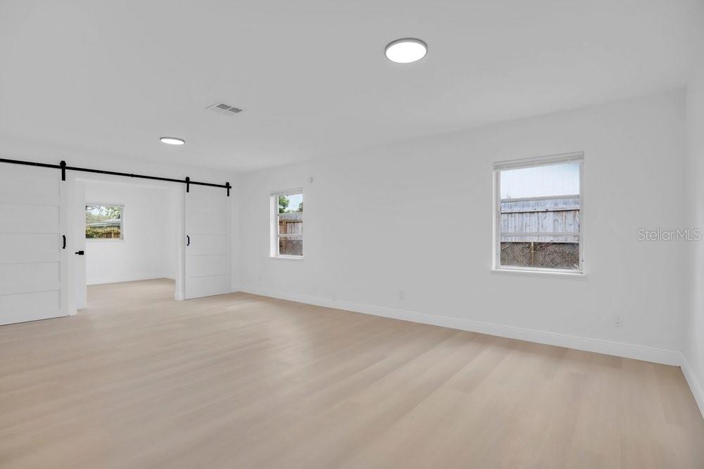 ENGLISH ESTATES UNIT 2 - Residential