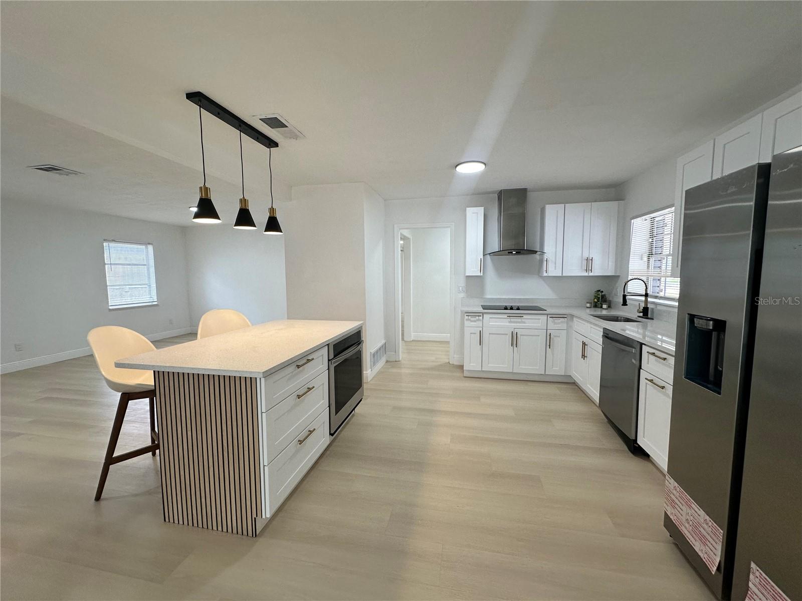 ENGLISH ESTATES UNIT 2 - Residential