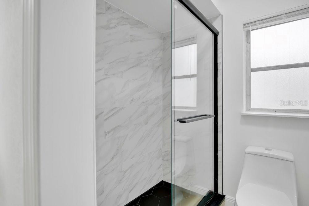 ENGLISH ESTATES UNIT 2 - Residential