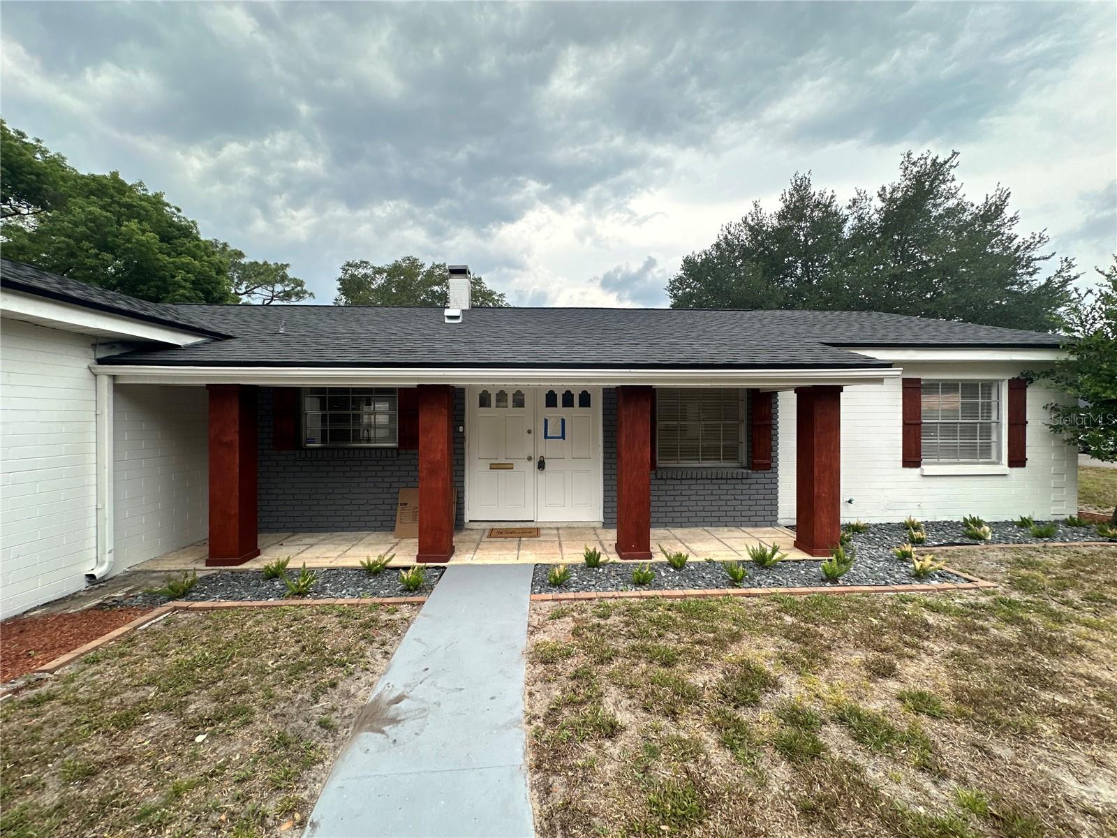 ENGLISH ESTATES UNIT 2 - Residential