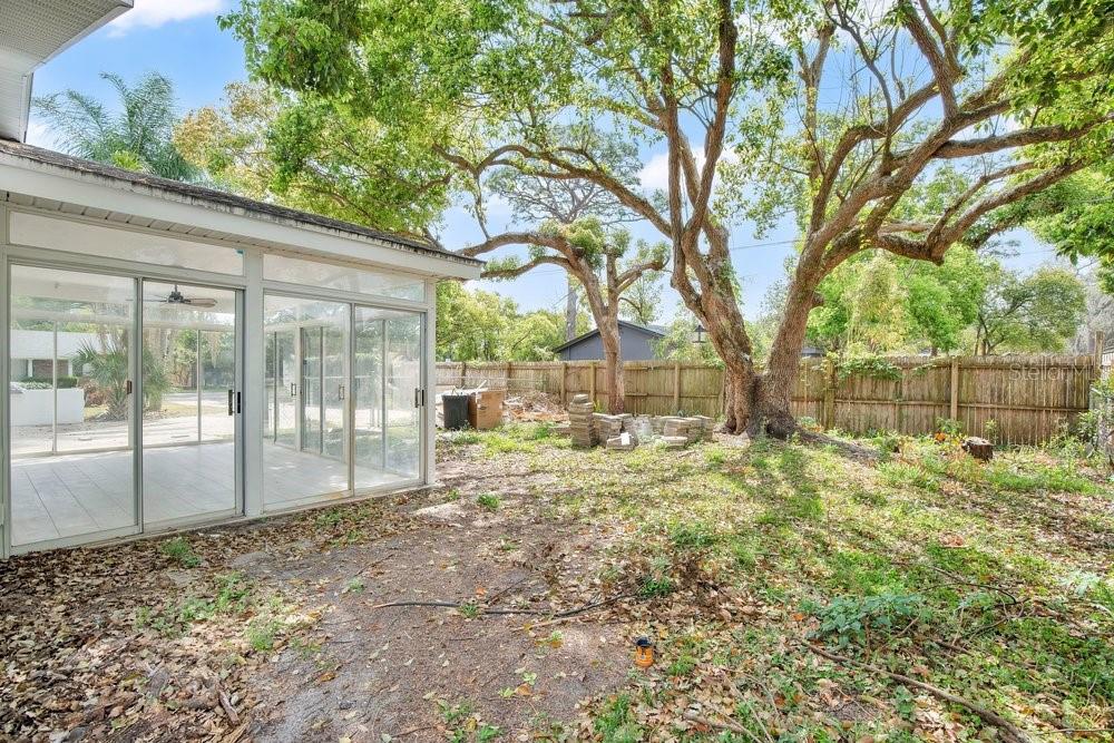 ENGLISH ESTATES UNIT 2 - Residential