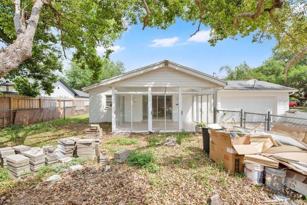 ENGLISH ESTATES UNIT 2 - Residential