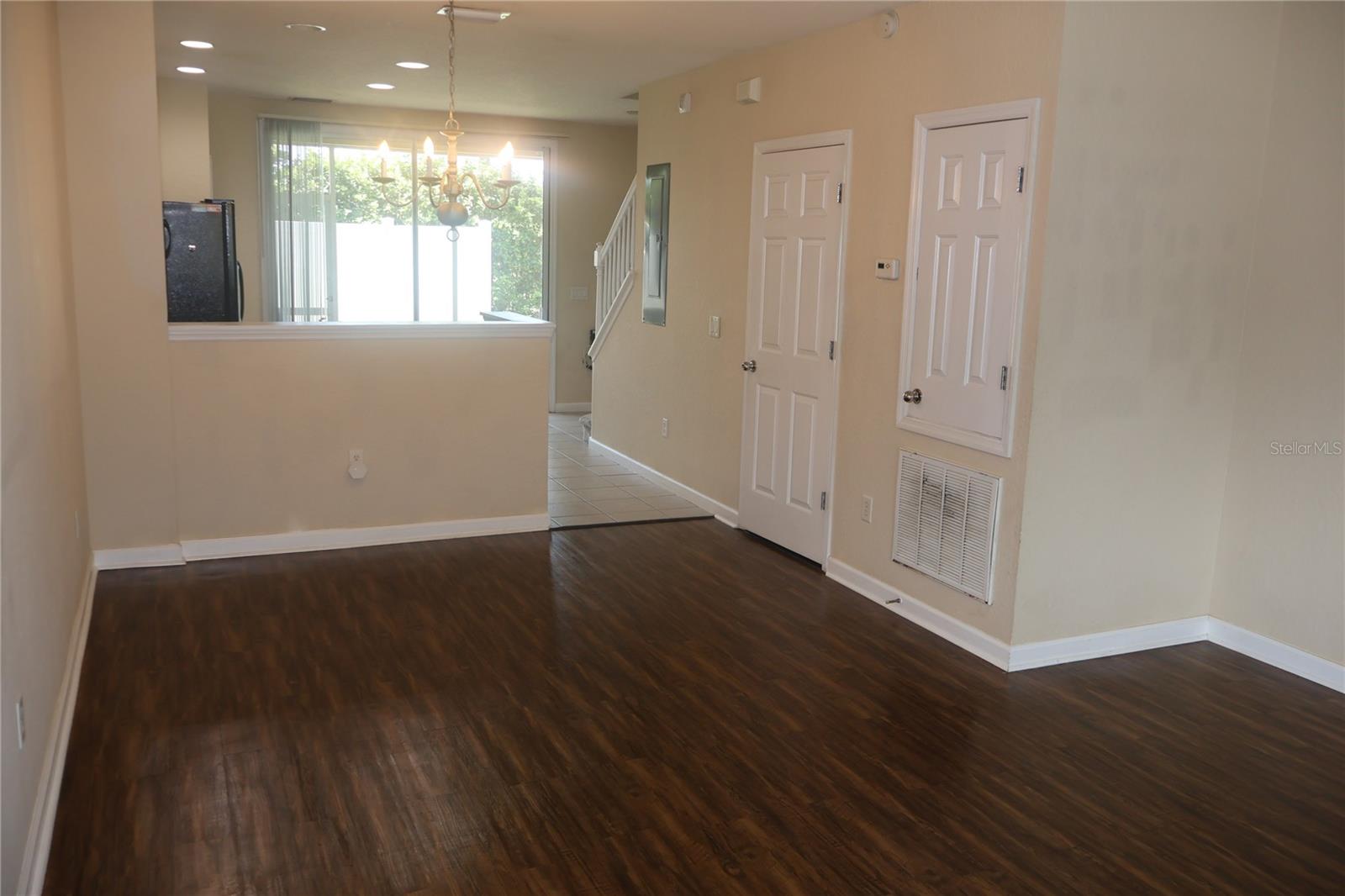 WYNCHASE TWNHMS - Residential Lease