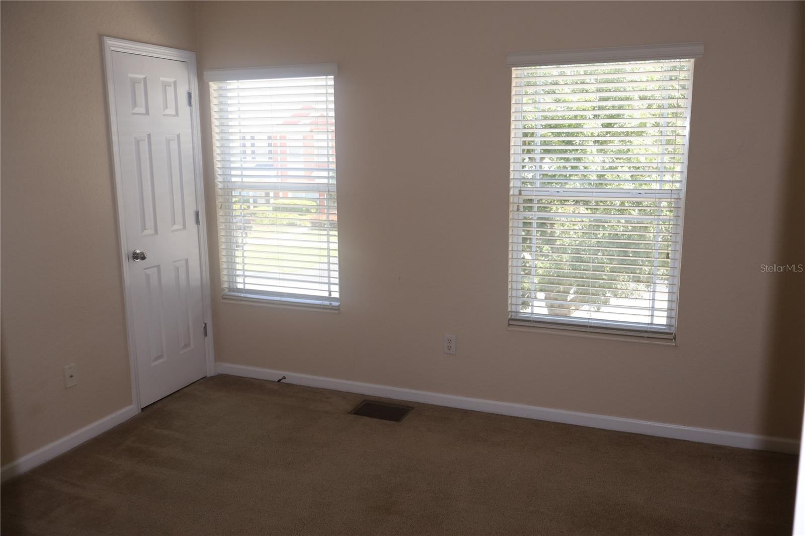 WYNCHASE TWNHMS - Residential Lease