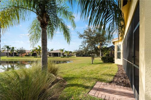 A home in WIMAUMA