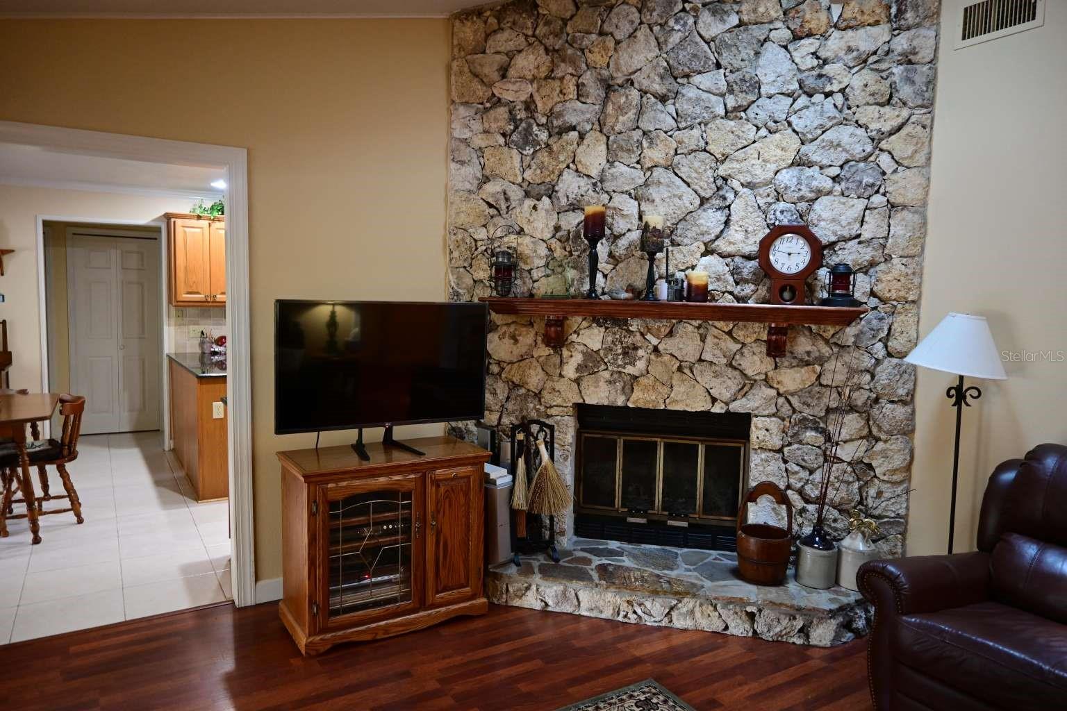 ALOMA ESTATES - Residential