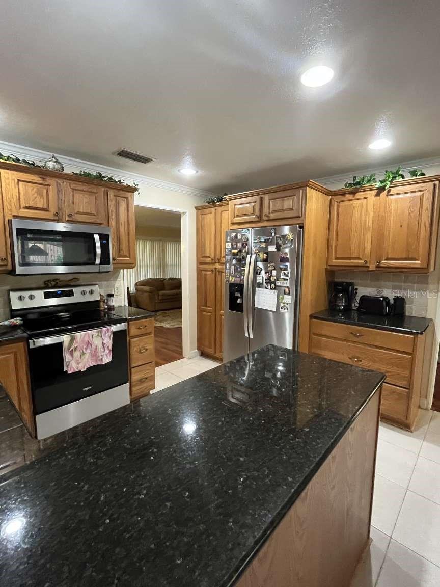 ALOMA ESTATES - Residential