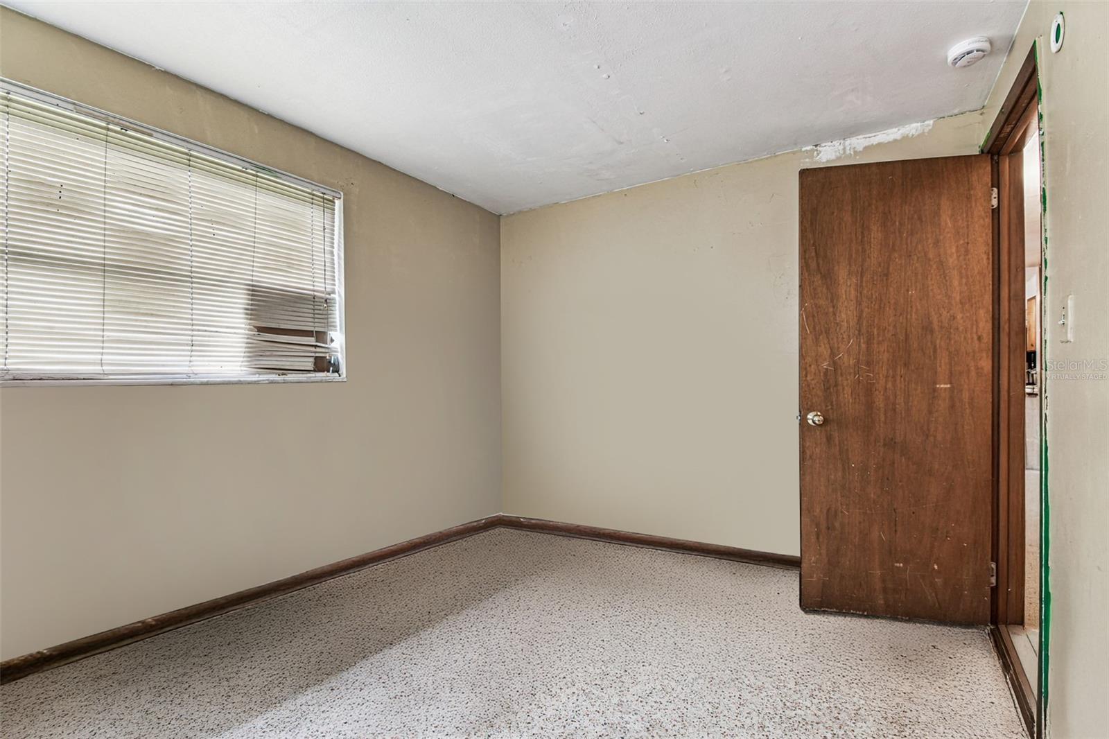 7512 RHODE ISLAND DRIVE