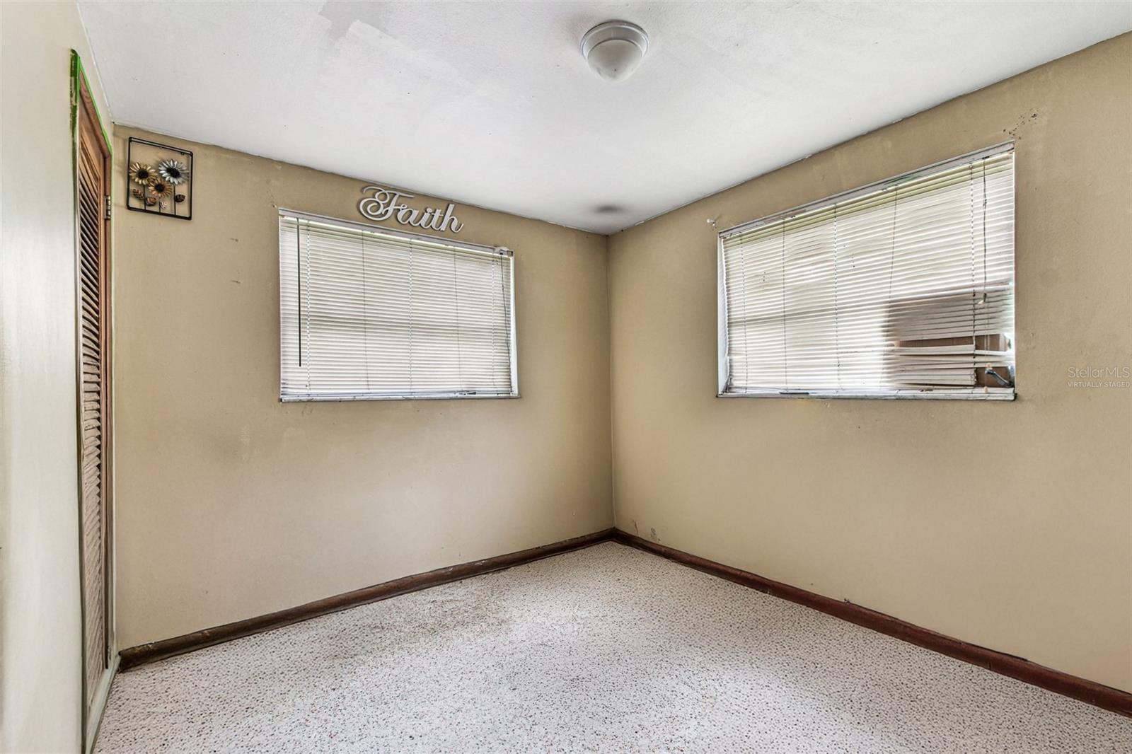 7512 RHODE ISLAND DRIVE