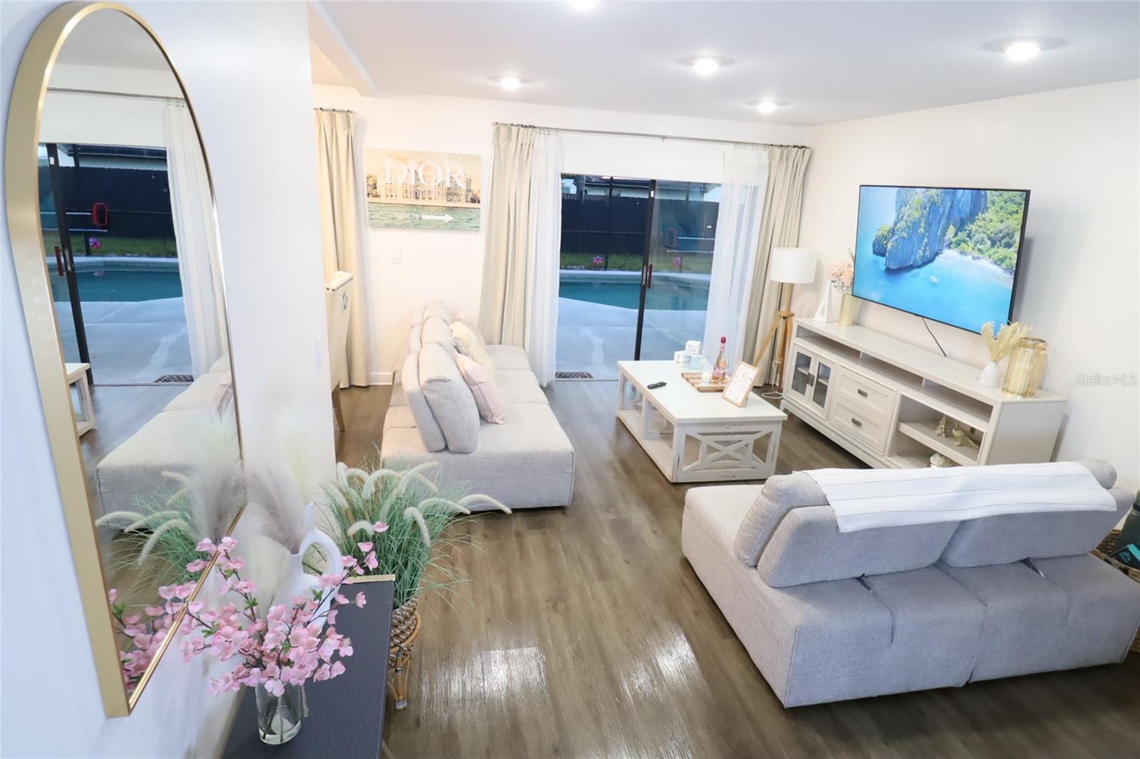 15401 DEERGLEN DRIVE