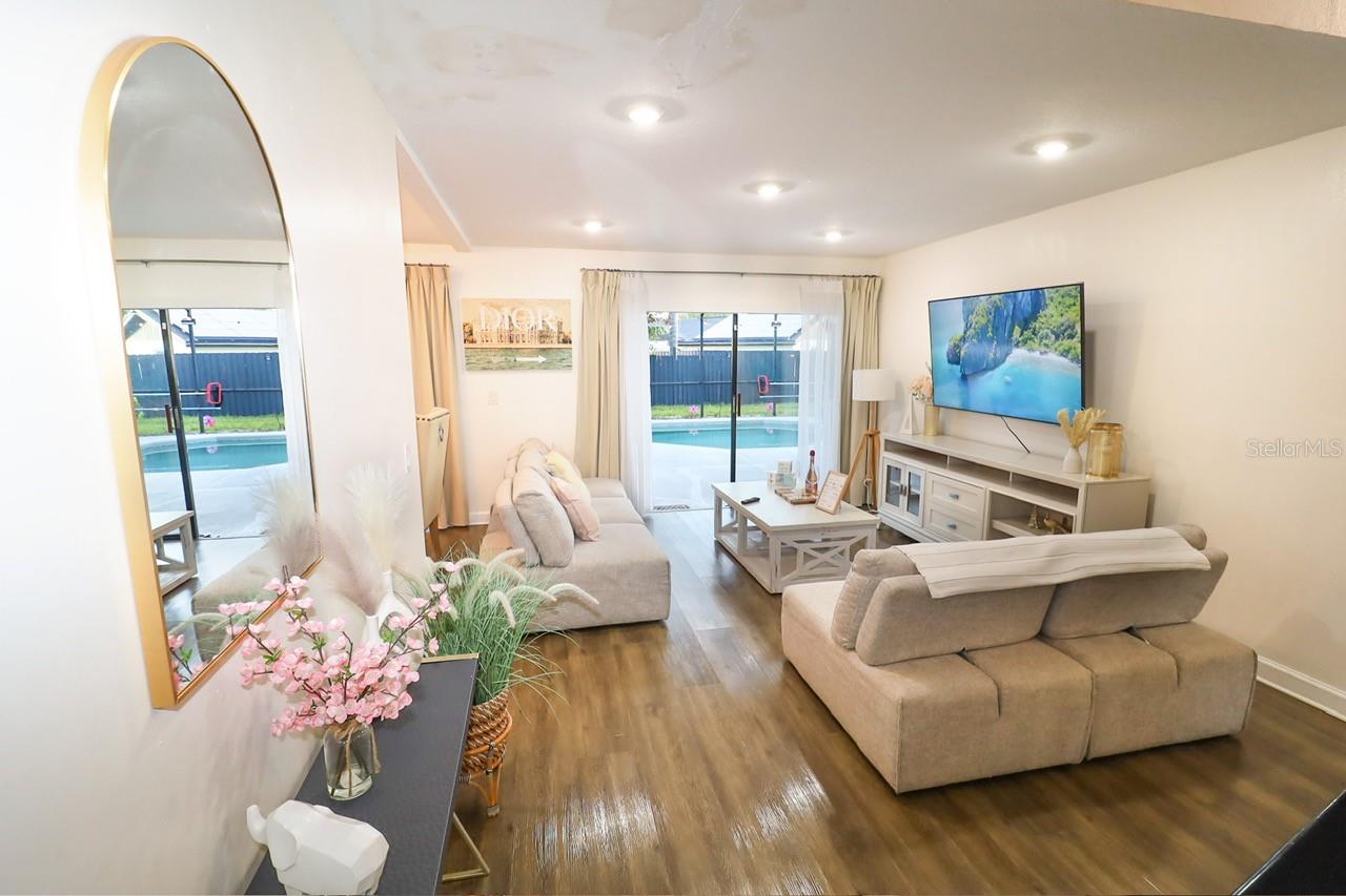 15401 DEERGLEN DRIVE