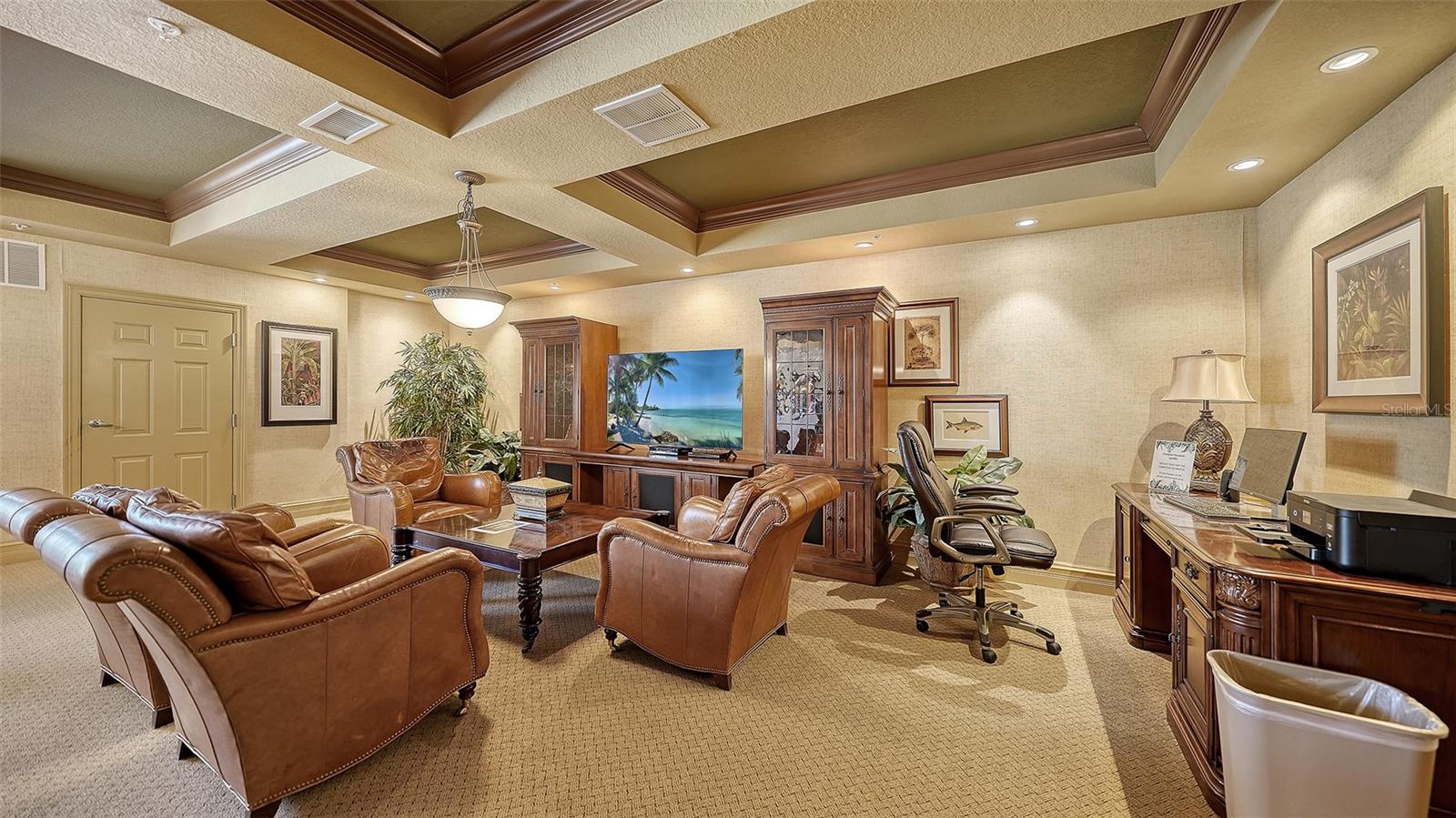 BROADWAY PROMENADE - Residential