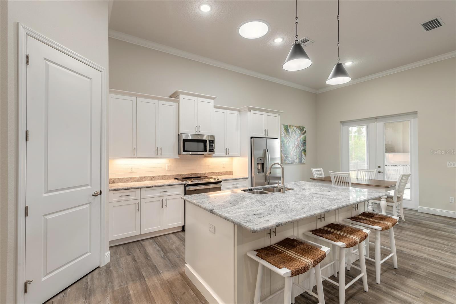 PALMS PH 5 - Residential