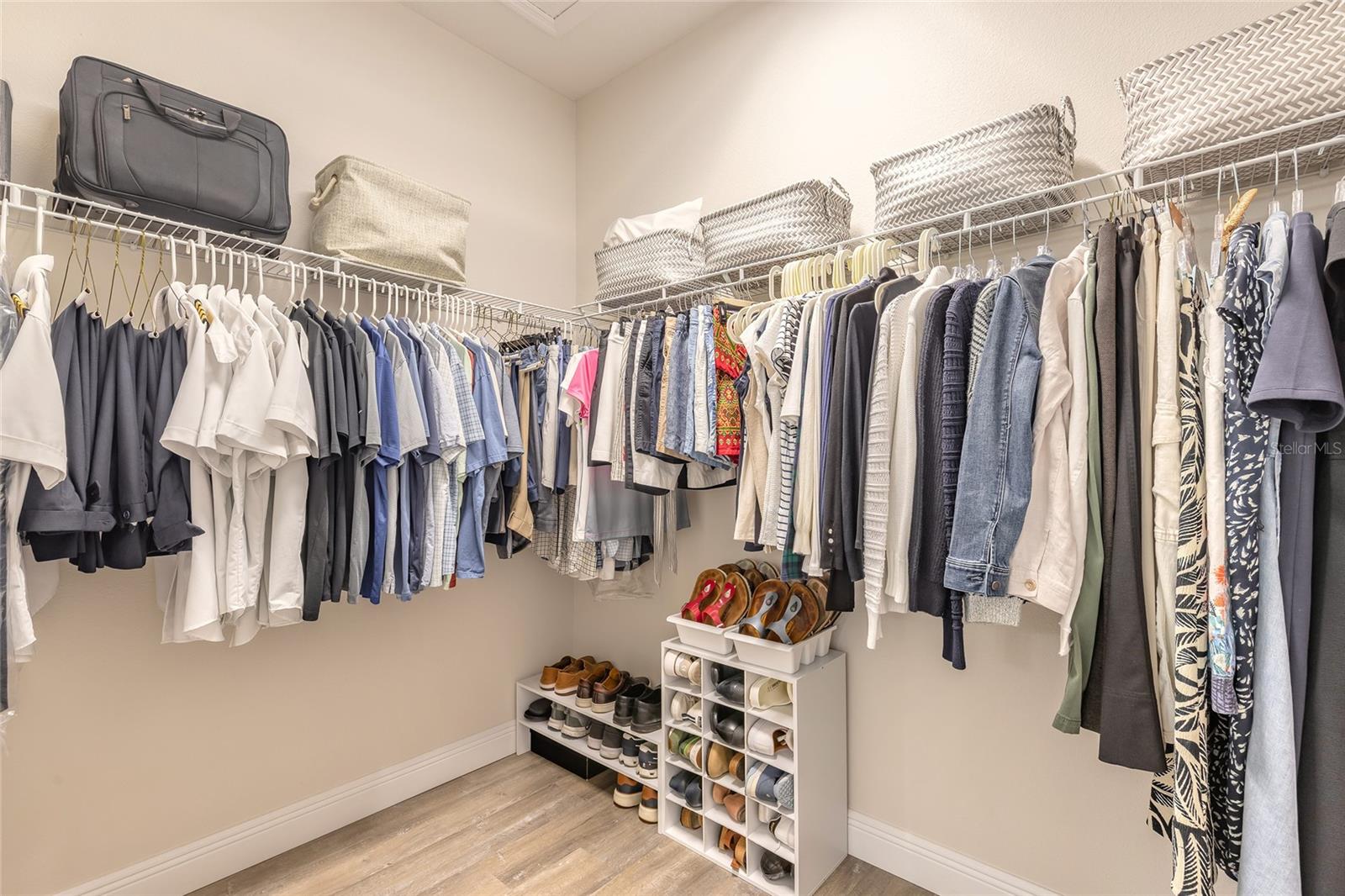 PALMS PH 5 - Residential