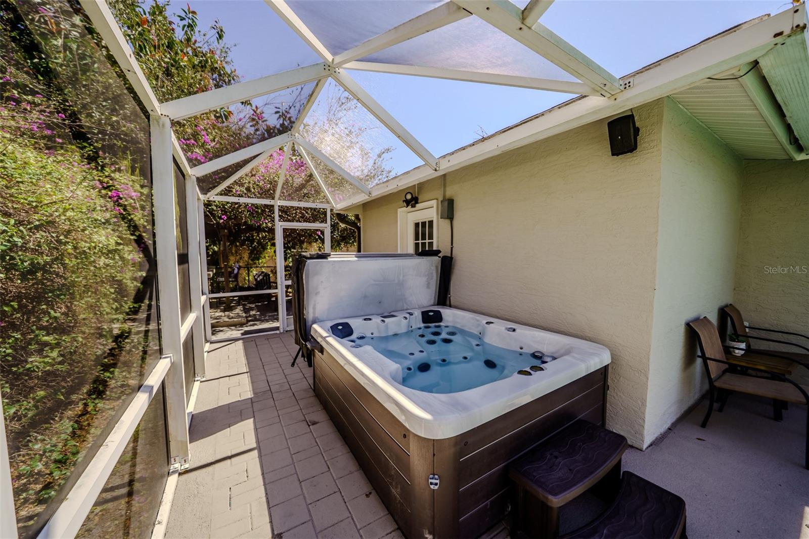 BRIARWOOD - Residential