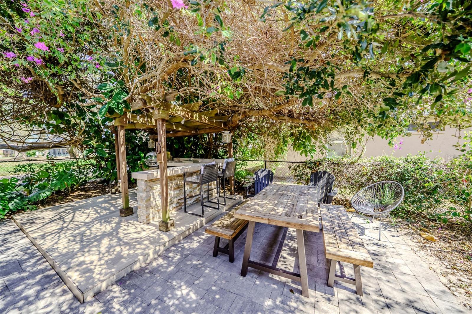 BRIARWOOD - Residential