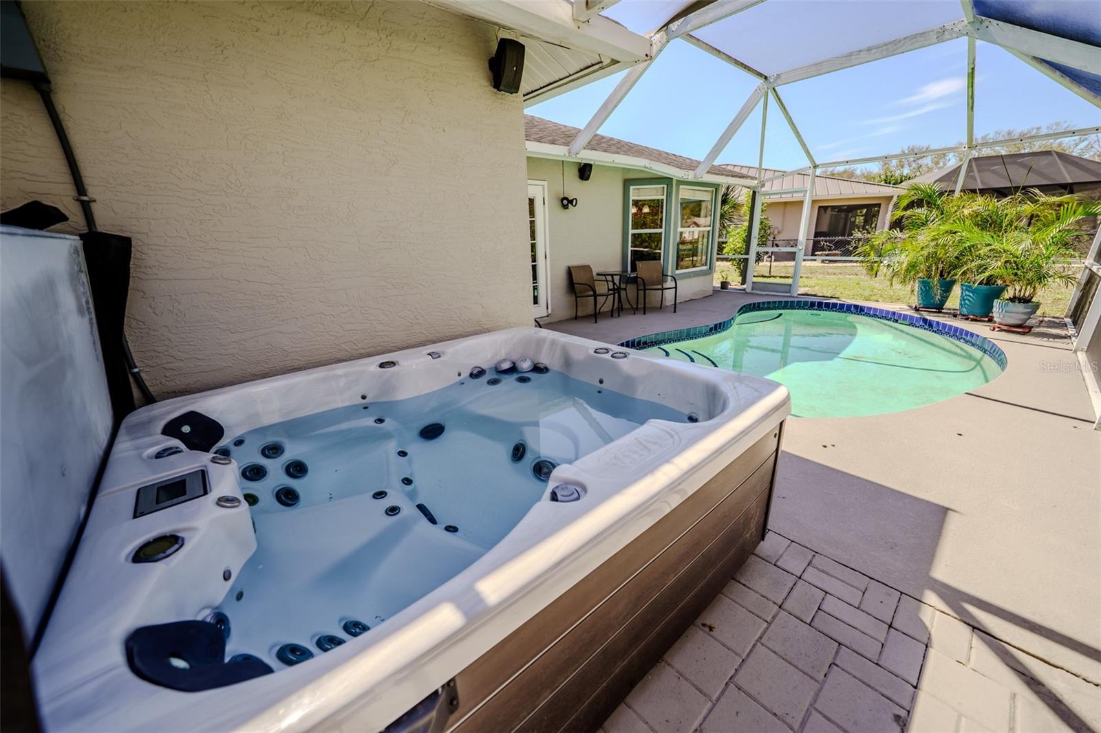 BRIARWOOD - Residential