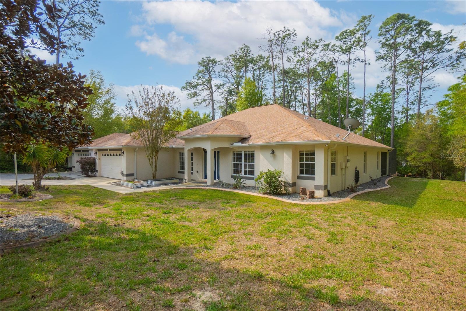 PINE RIDGE UNIT 03 - Residential