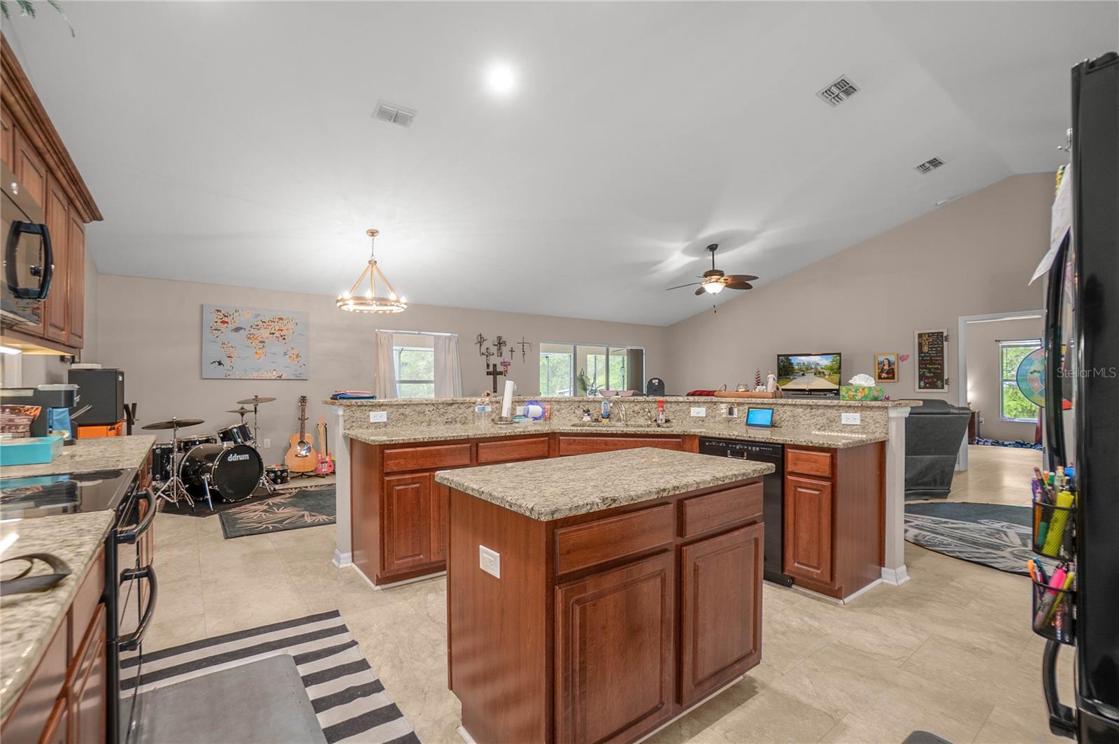 PINE RIDGE UNIT 03 - Residential