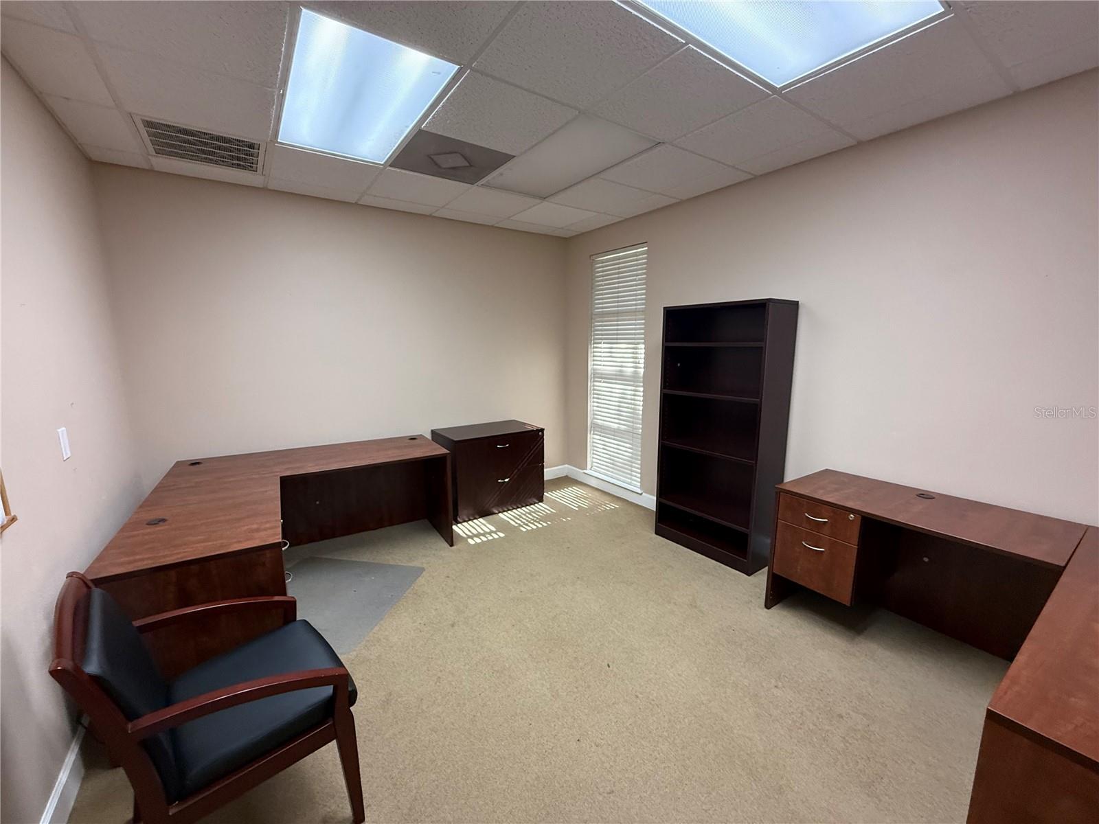 HIGHLANDS PROFESSIONAL CENTER 02 - Commercial Lease