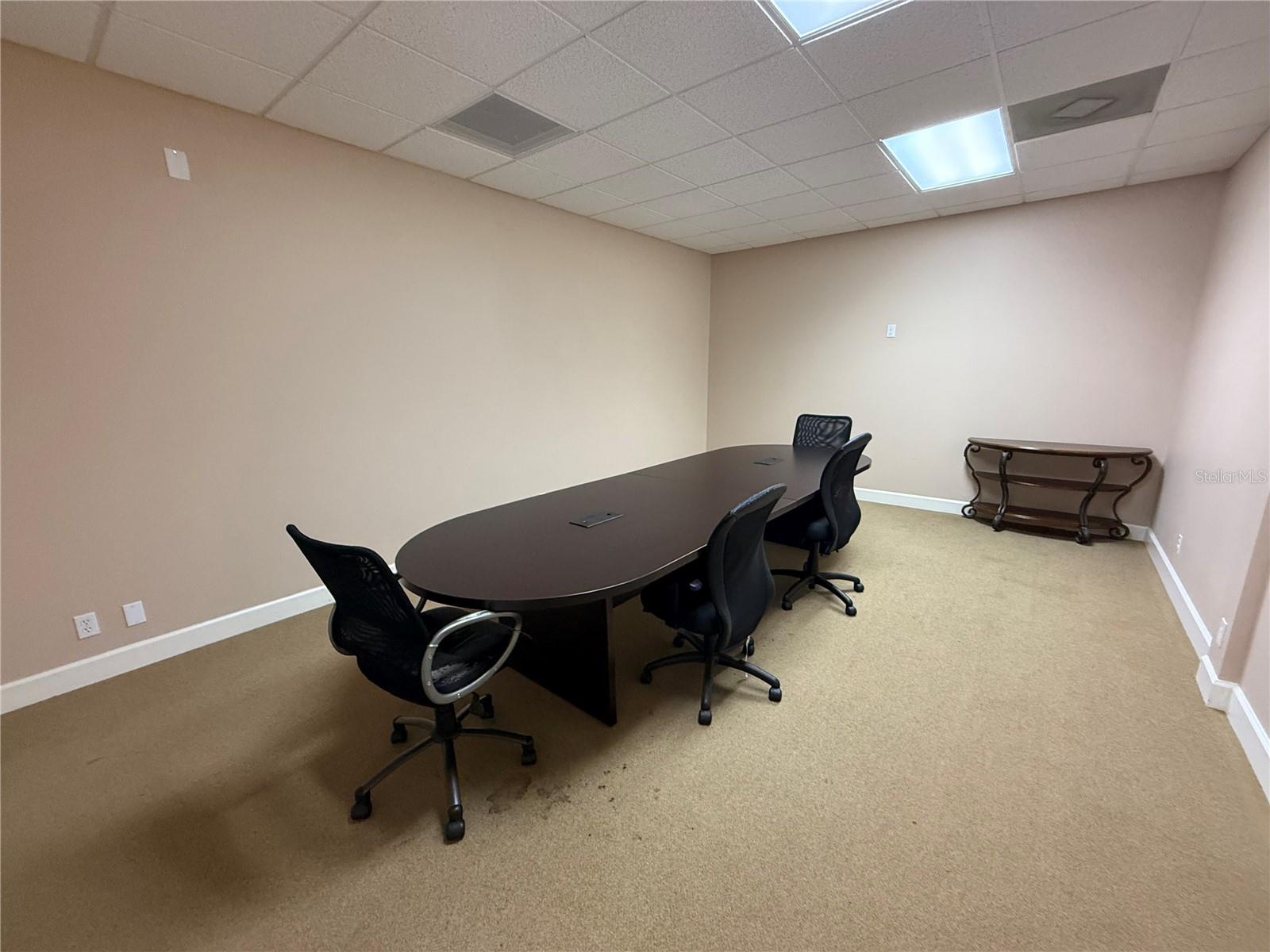 HIGHLANDS PROFESSIONAL CENTER 02 - Commercial Lease