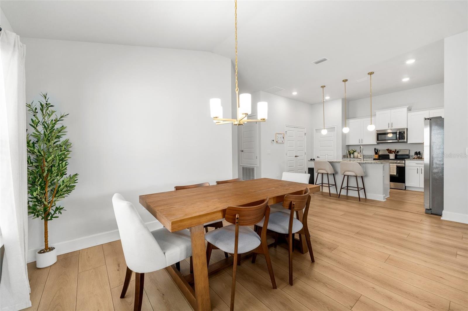 COUNTRY WAY SOUTH PH 1 PB 38 PG 79 - Residential