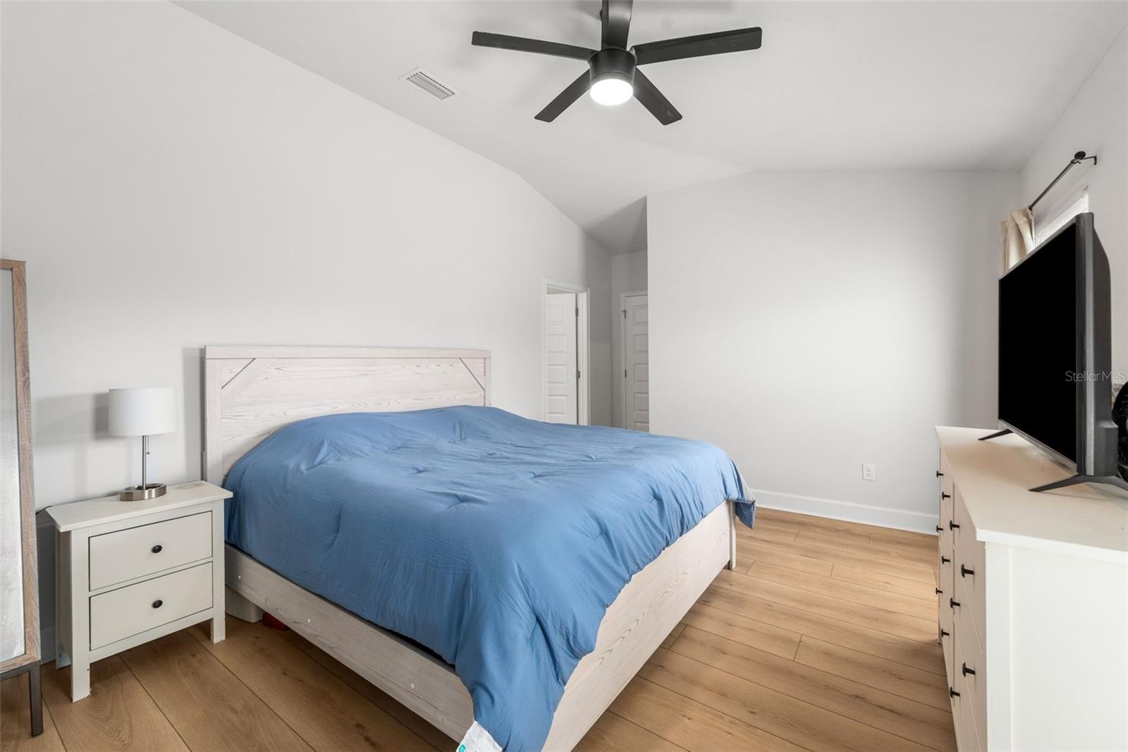 COUNTRY WAY SOUTH PH 1 PB 38 PG 79 - Residential